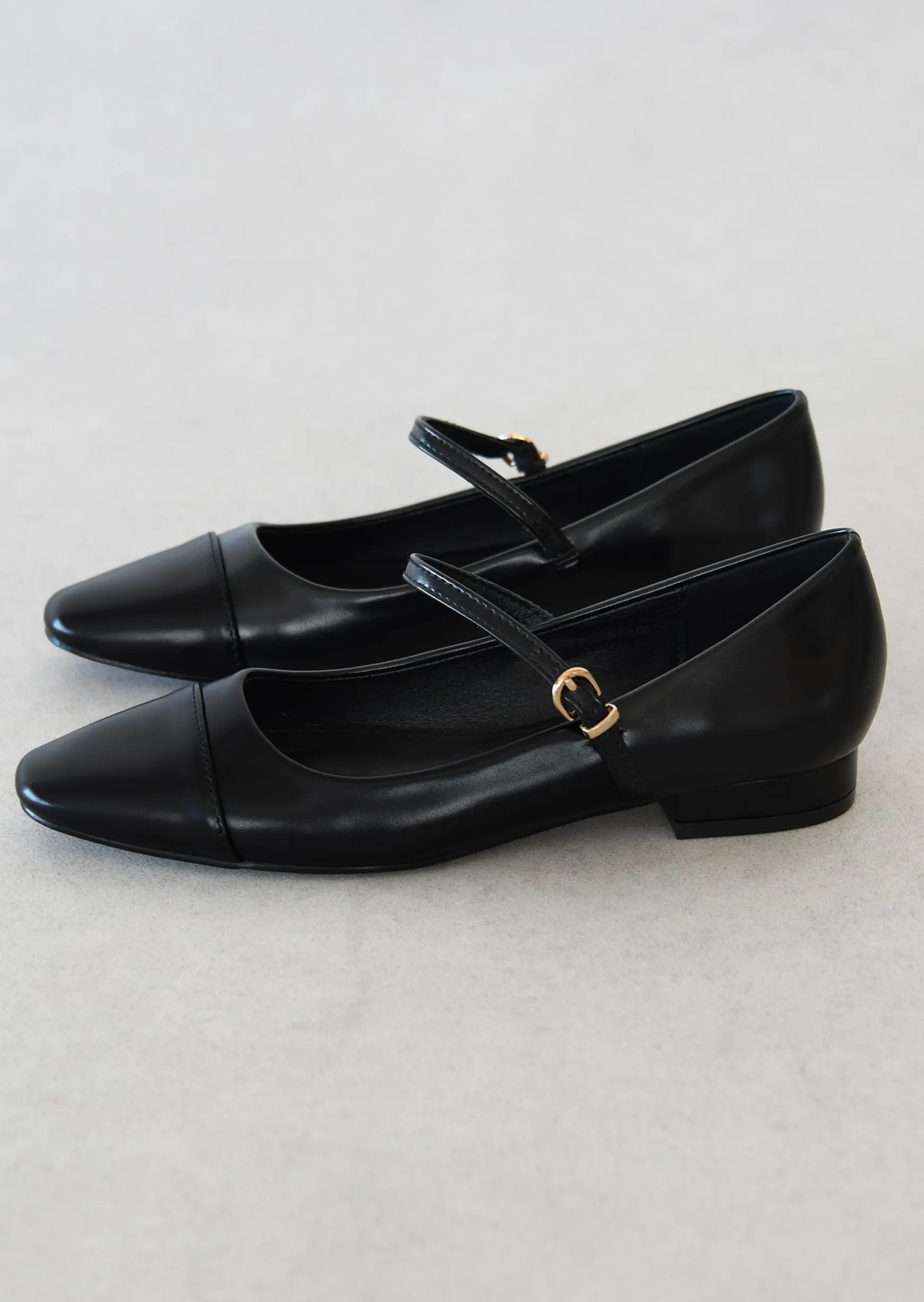 Sandales Plates^Outfitbook Ballerines à bride