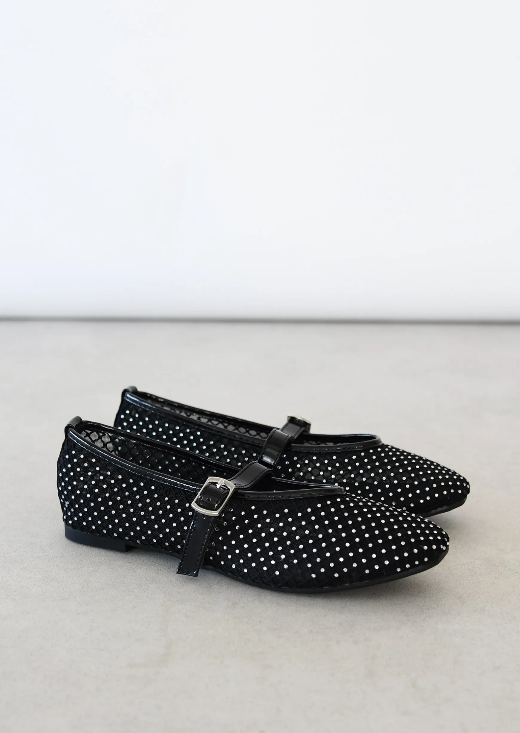 Sandales Plates^Outfitbook Ballerines plates en tulle avec stass