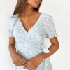 Robes^Outfitbook Robe fleurie cache coeur à volants
