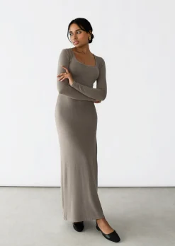 Robes^Outfitbook Robe longue en maille TAUPE