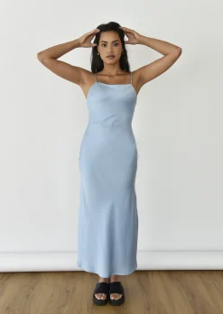 Robes^Outfitbook Robe mi-longue en satin