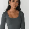 Hauts^Outfitbook Top à encolure carrée GRIS