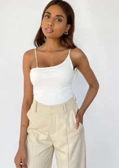 Hauts^Outfitbook Top asymétrique BLANC
